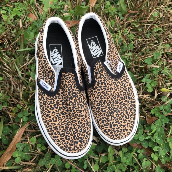 VANS LEOPARD PRINT SLIP ON SNEAKERS KIDS SIZE 1.5 - Picture 5 of 16